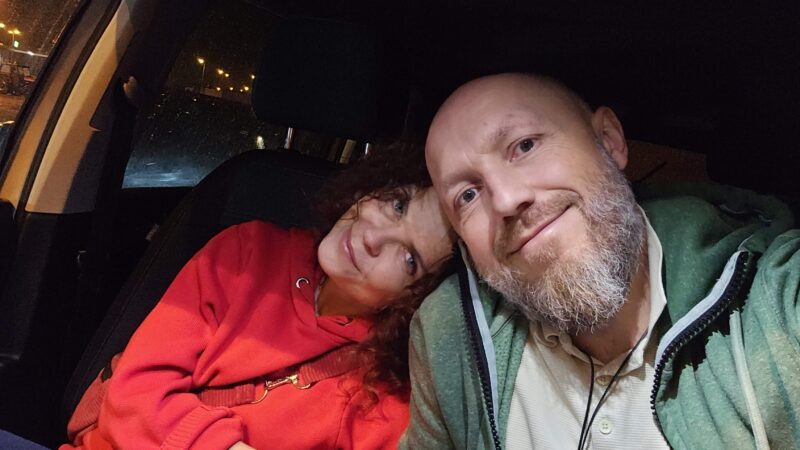 małżeństwo okazujące sobie wsparcie